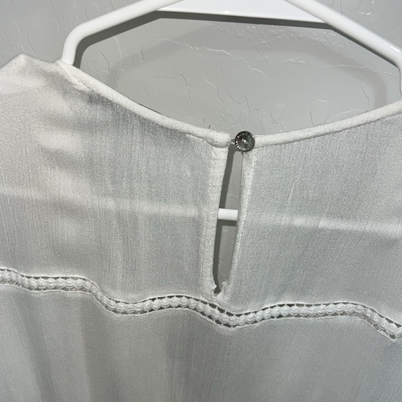 Abercrombie & Fitch white ruffle romper size xsmall - Picture 3 of 4